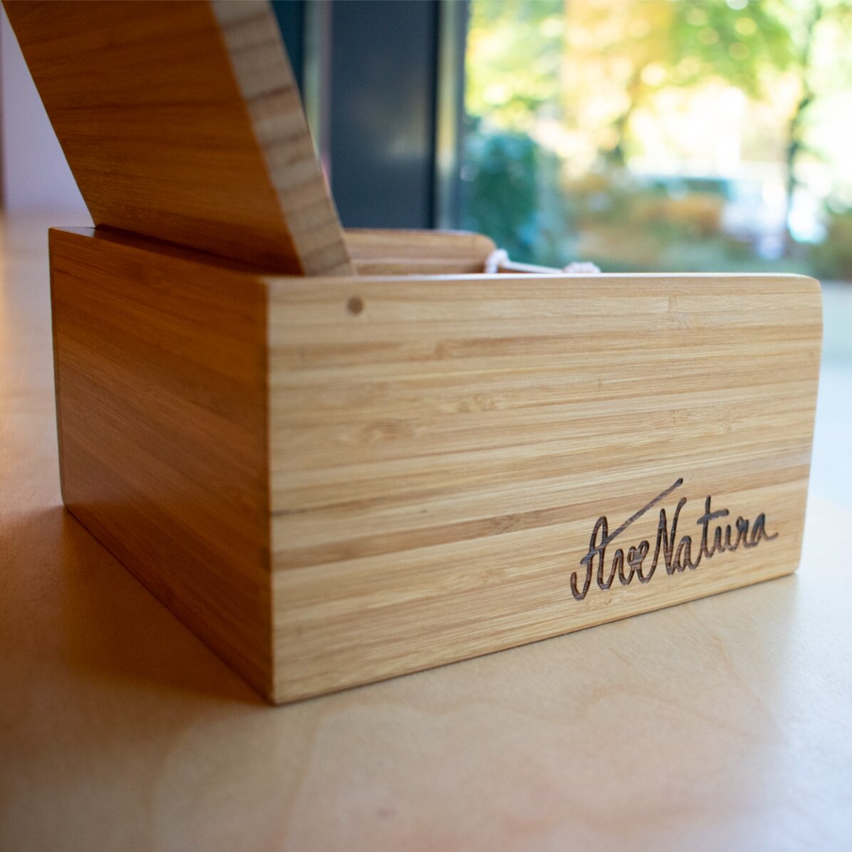 Portagioie in legno con divisori e specchio - avenatura