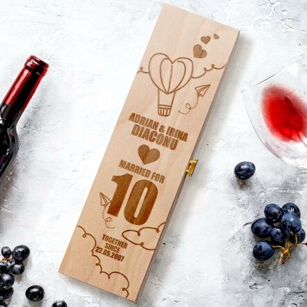 Scatola di vino personalizzata per l'anniversario di matrimonio