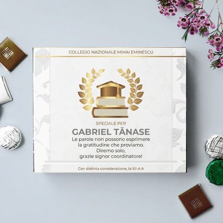 Scatola di cioccolatini personalizzata con dedica per il professore – Modello per la laurea