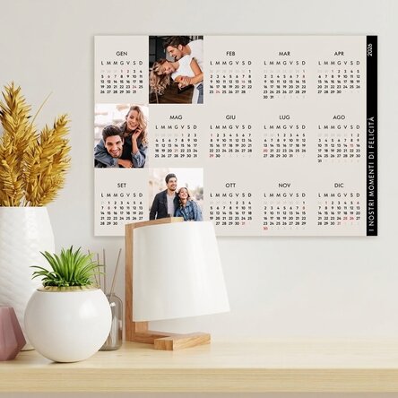 Poster calendario personalizzato con 3 foto e testo