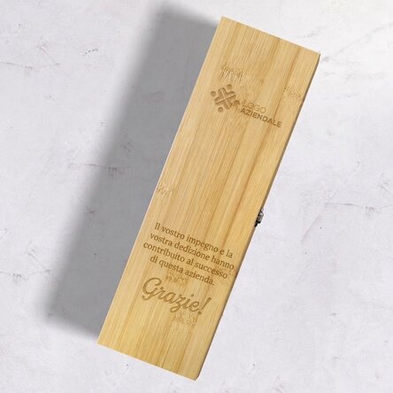 Scatola per vino in bambù con accessori, personalizzata con logo e testo