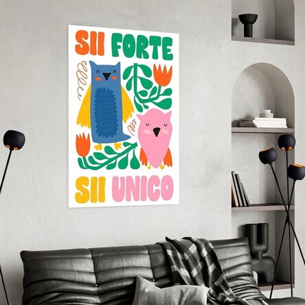 Poster "Strong & unique"