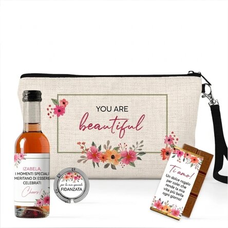 Set regalo con una mini bottiglia di vino personalizzata per lei