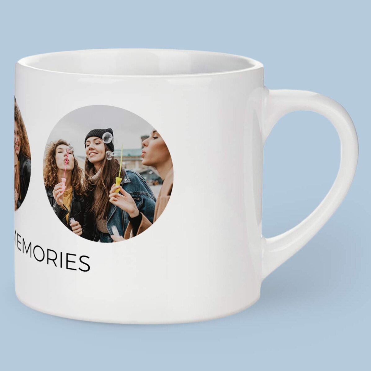 Tazza da caffè personalizzata con 3 foto e una frase - Ricordi indimenticabili