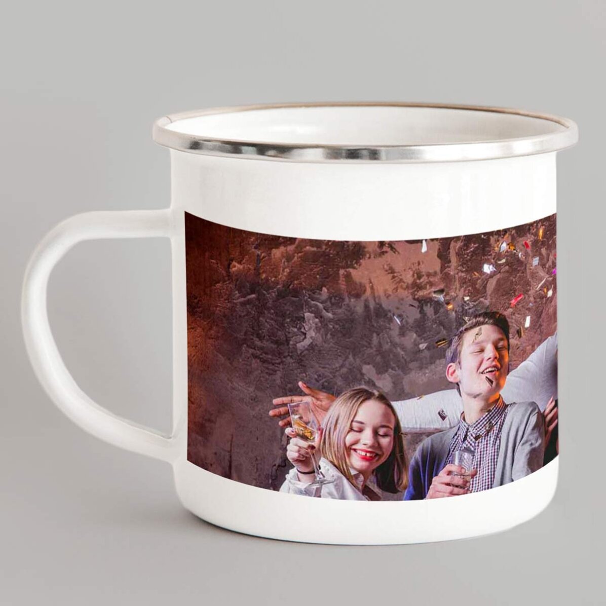Tazza in metallo smaltato personalizzata con una foto in formato orizzontale