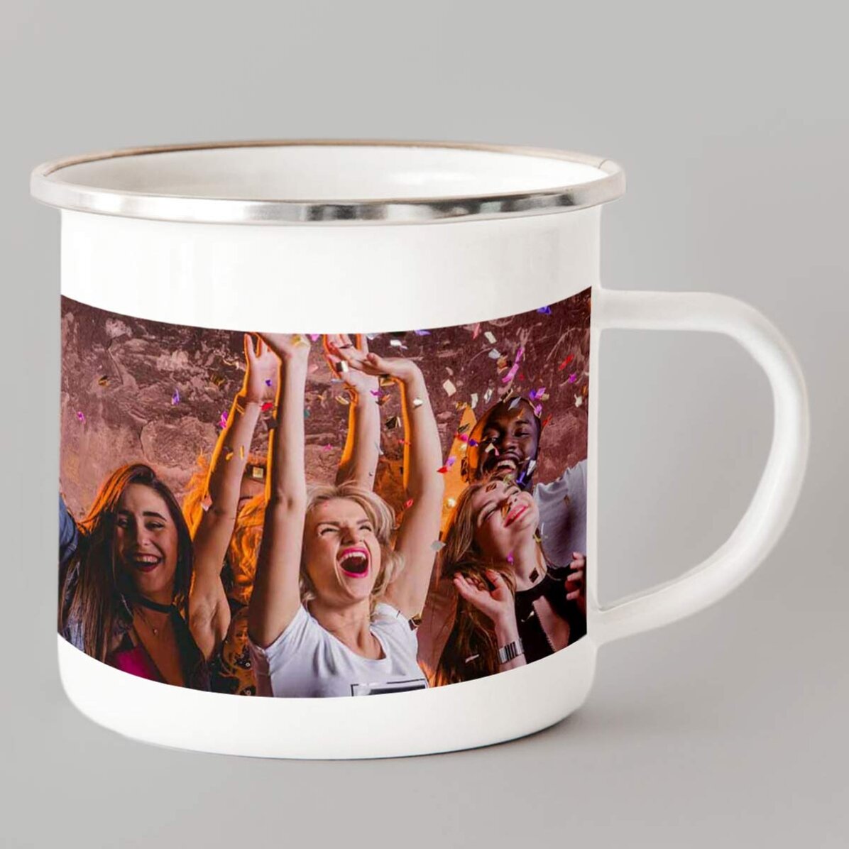Tazza in metallo smaltato personalizzata con una foto in formato orizzontale