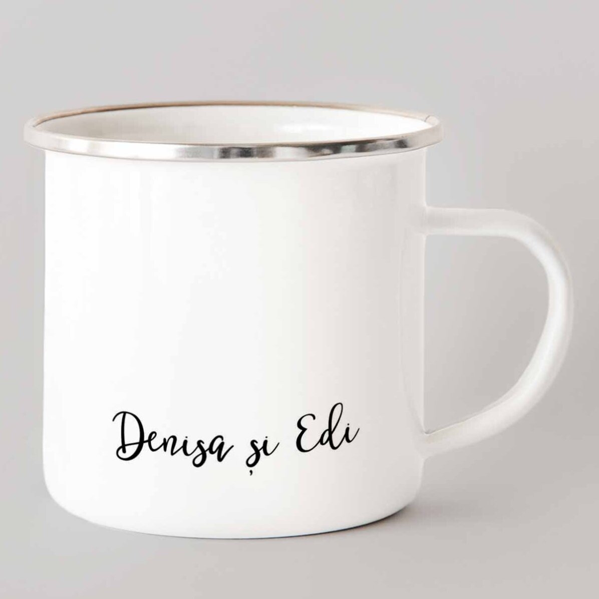 Tazza in metallo smaltato personalizzata con foto e testo - Modello a forma di cuore