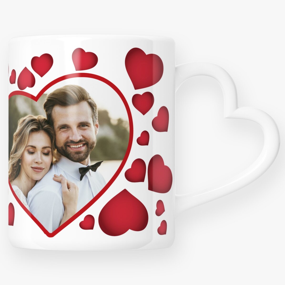 Tazza personalizzata con cuoricini e una foto - modello con manico a forma di cuore