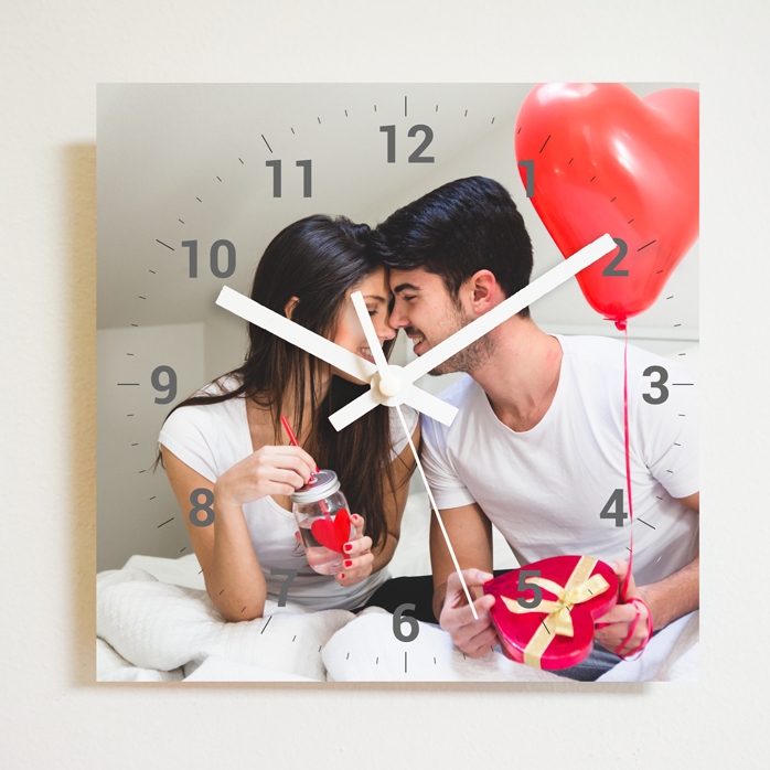 Orologio quadrato personalizzato con una foto e i numeri