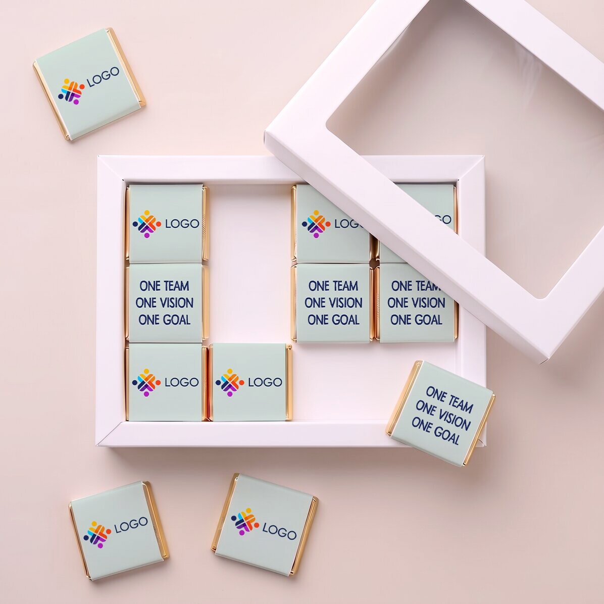 Confezione regalo con 12 mini cioccolatini personalizzati con logo e messaggio