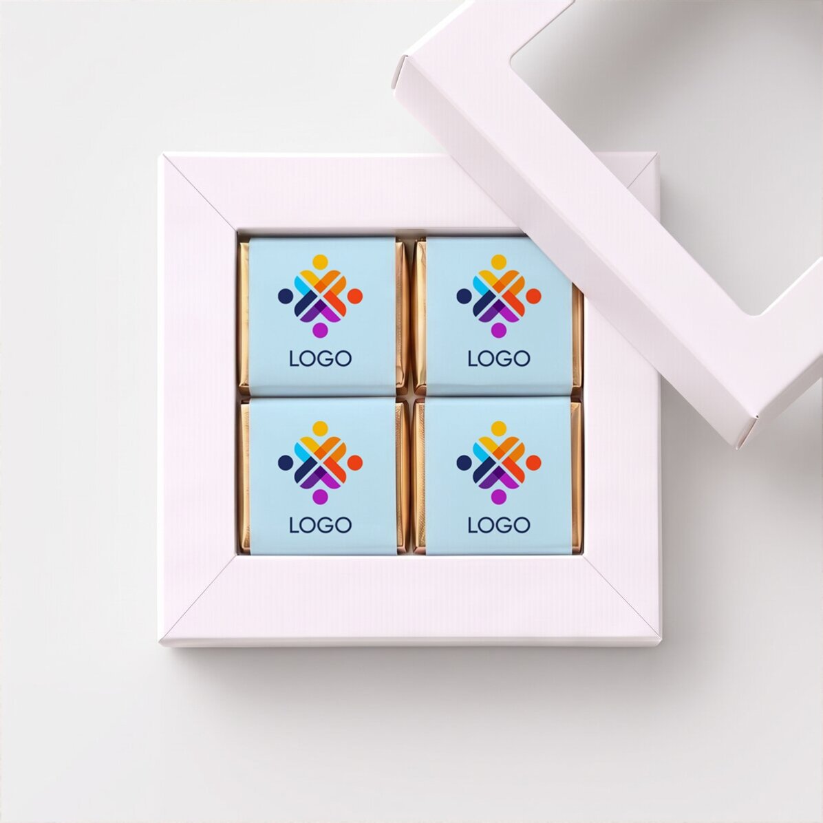 Confezione regalo con 4 mini cioccolatini personalizzati con logo