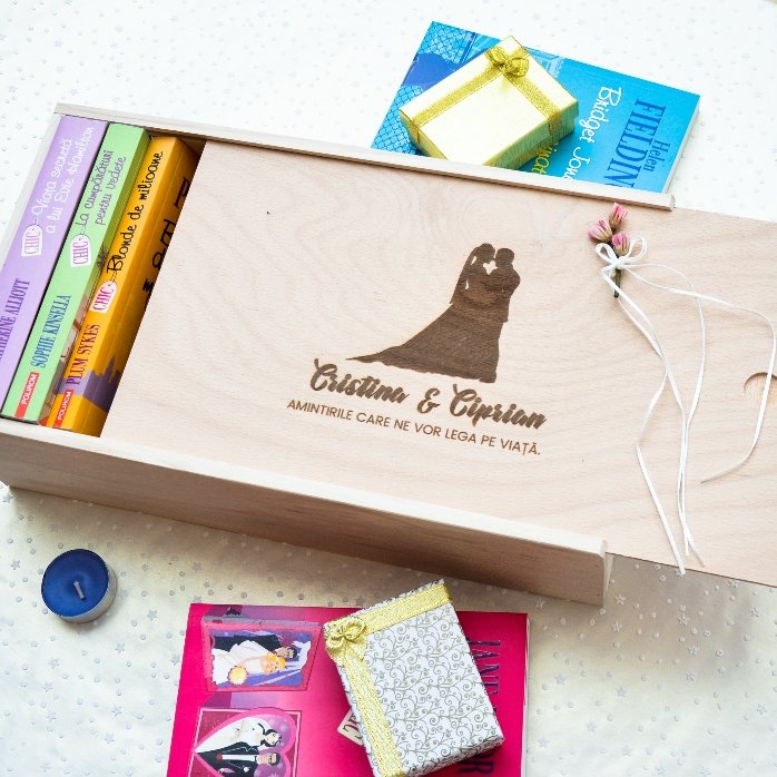 Personalised wooden gift box - Our memories