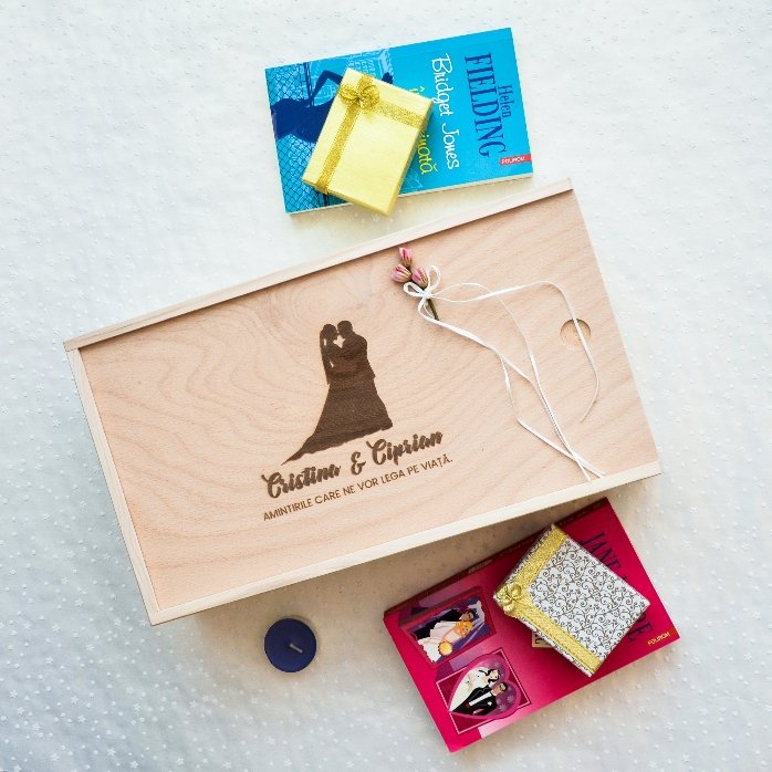 Personalised wooden gift box - Our memories
