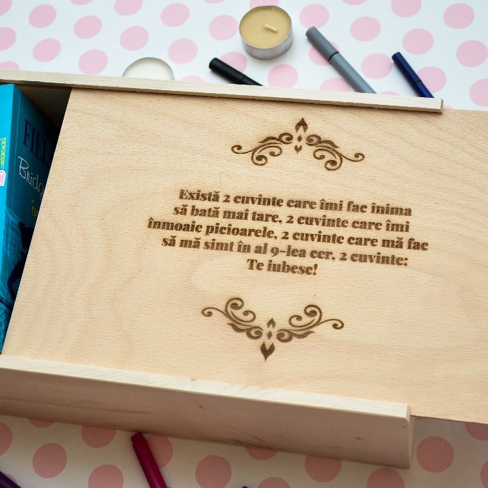 Scatola regalo personalizzata in legno con messaggio