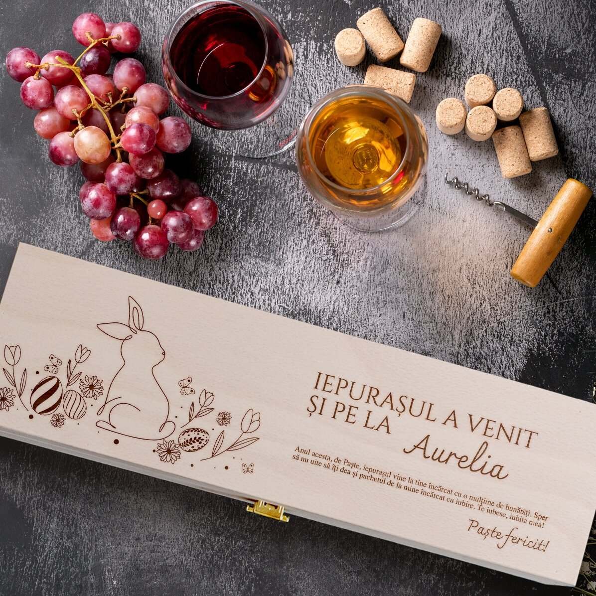 Scatola di vino personalizzata con messaggio per Pasqua - Coniglietto con fiori