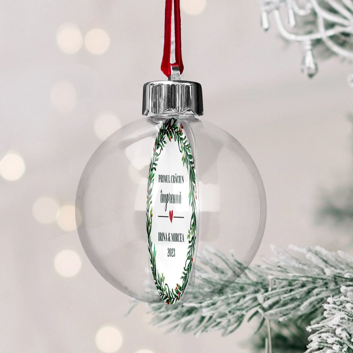 Globo trasparente personalizzato su entrambi i lati con una foto e un messaggio - Il primo Natale in