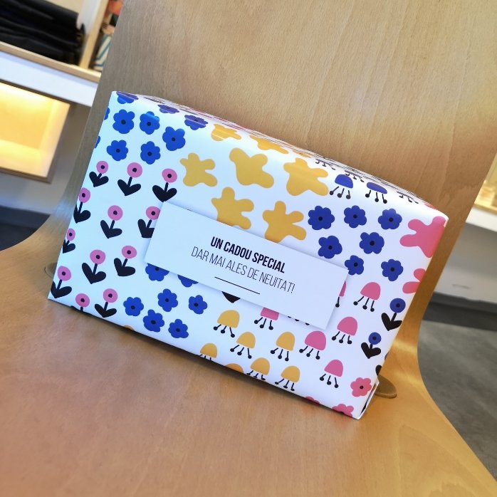 Personalised gift wrapping paper with text - Colourful design