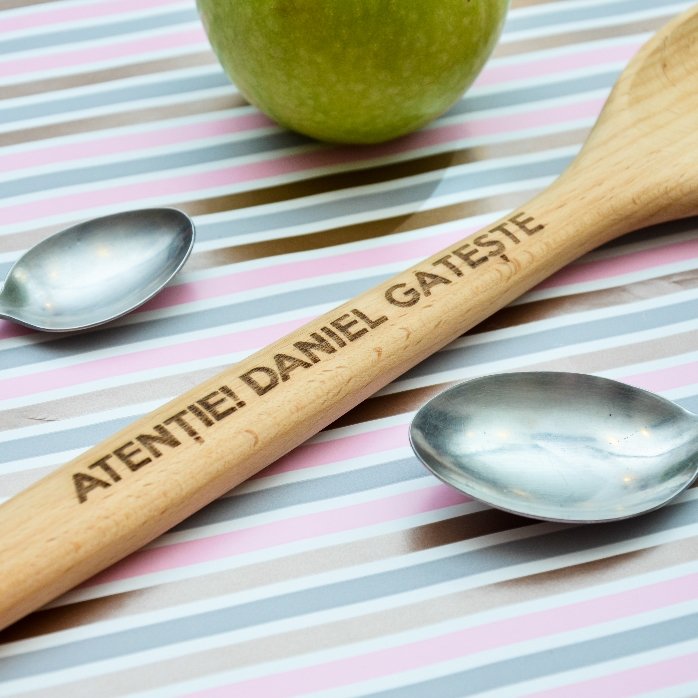 Cucchiaio di legno personalizzato - modello rotondo