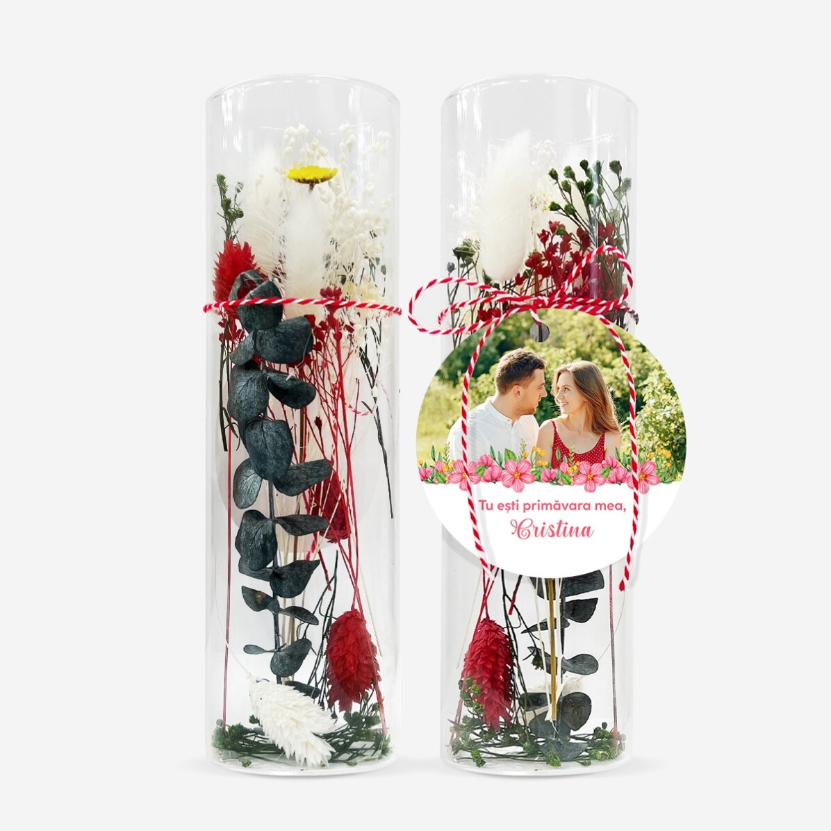 Ciondolo Martisor in vetro con fiori stabilizzati, personalizzato con messaggio e foto - La mia prim