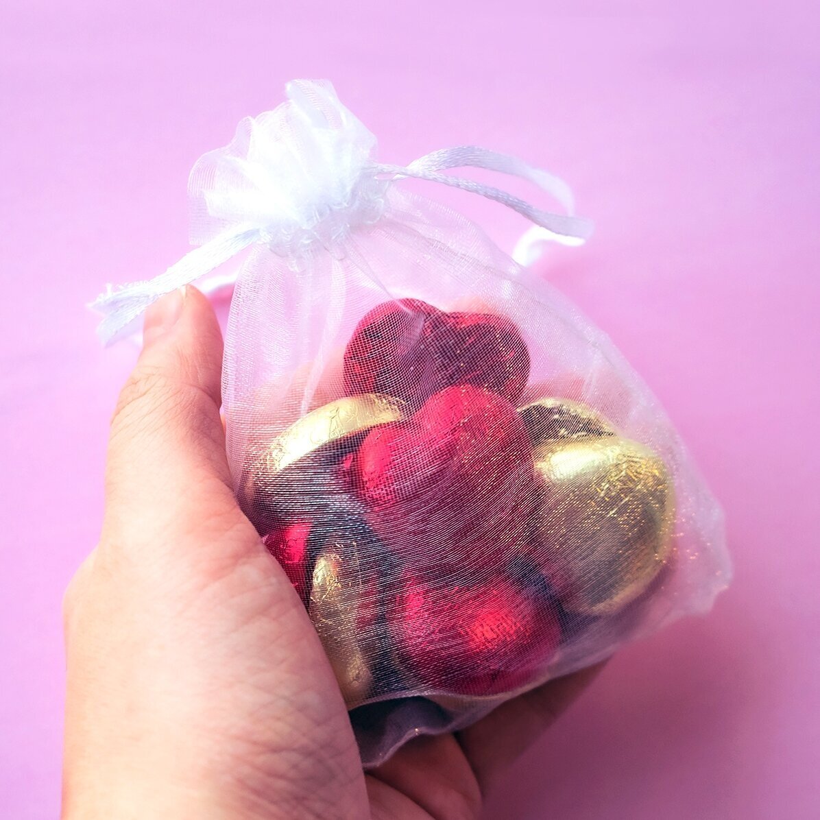 Set di 10 mini cioccolatini a forma di cuore personalizzati con la tua grafica