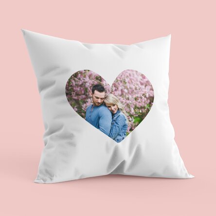 Cuscino personalizzato con una foto a forma di cuore