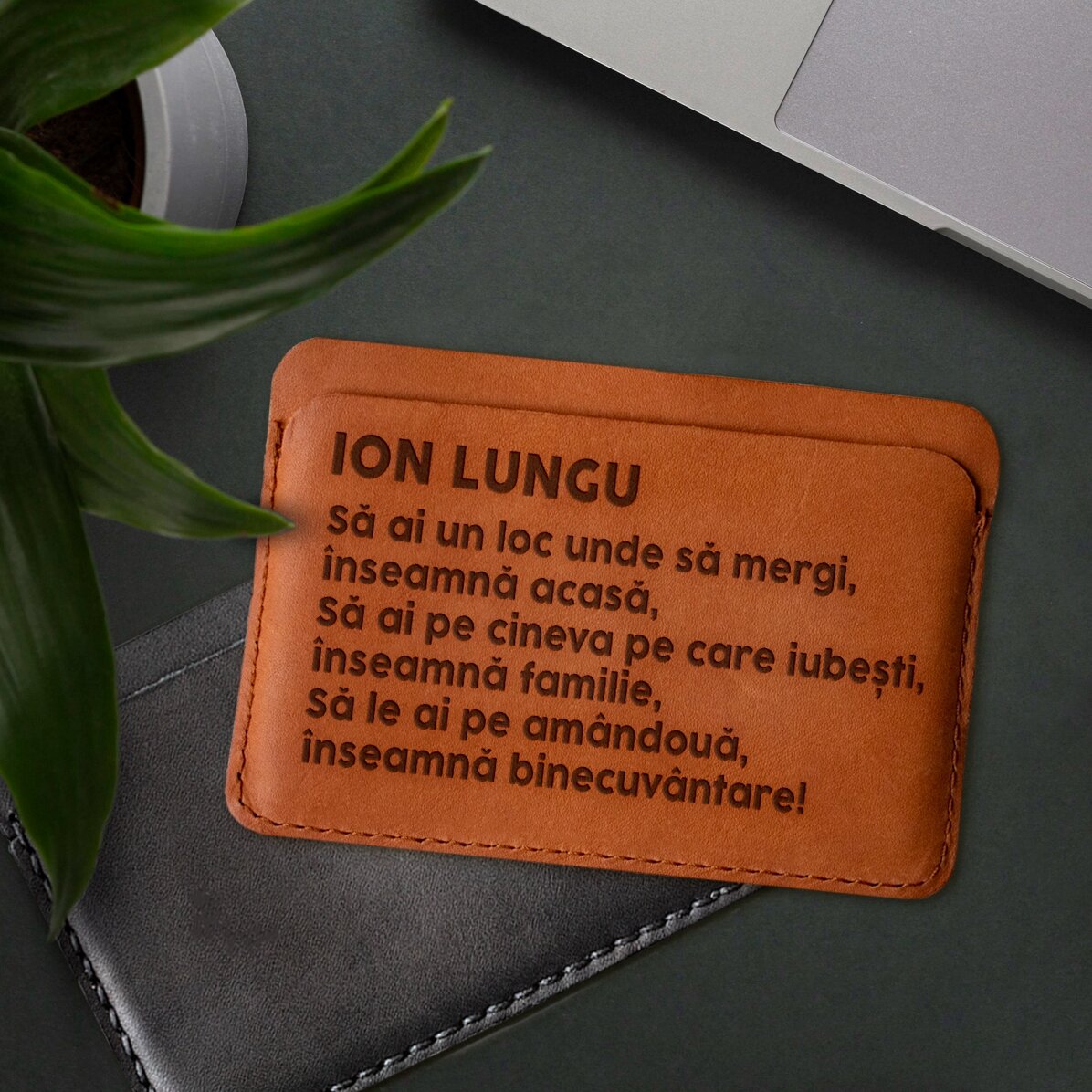 Portafoglio in pelle personalizzato con una dedica per la famiglia