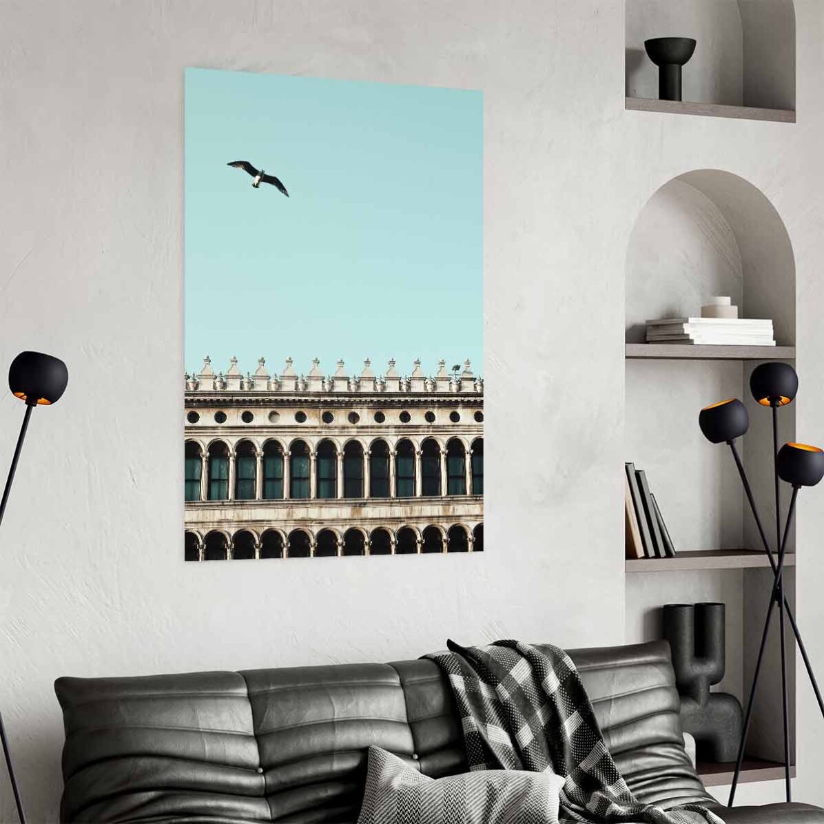 Poster con uccello e edificio