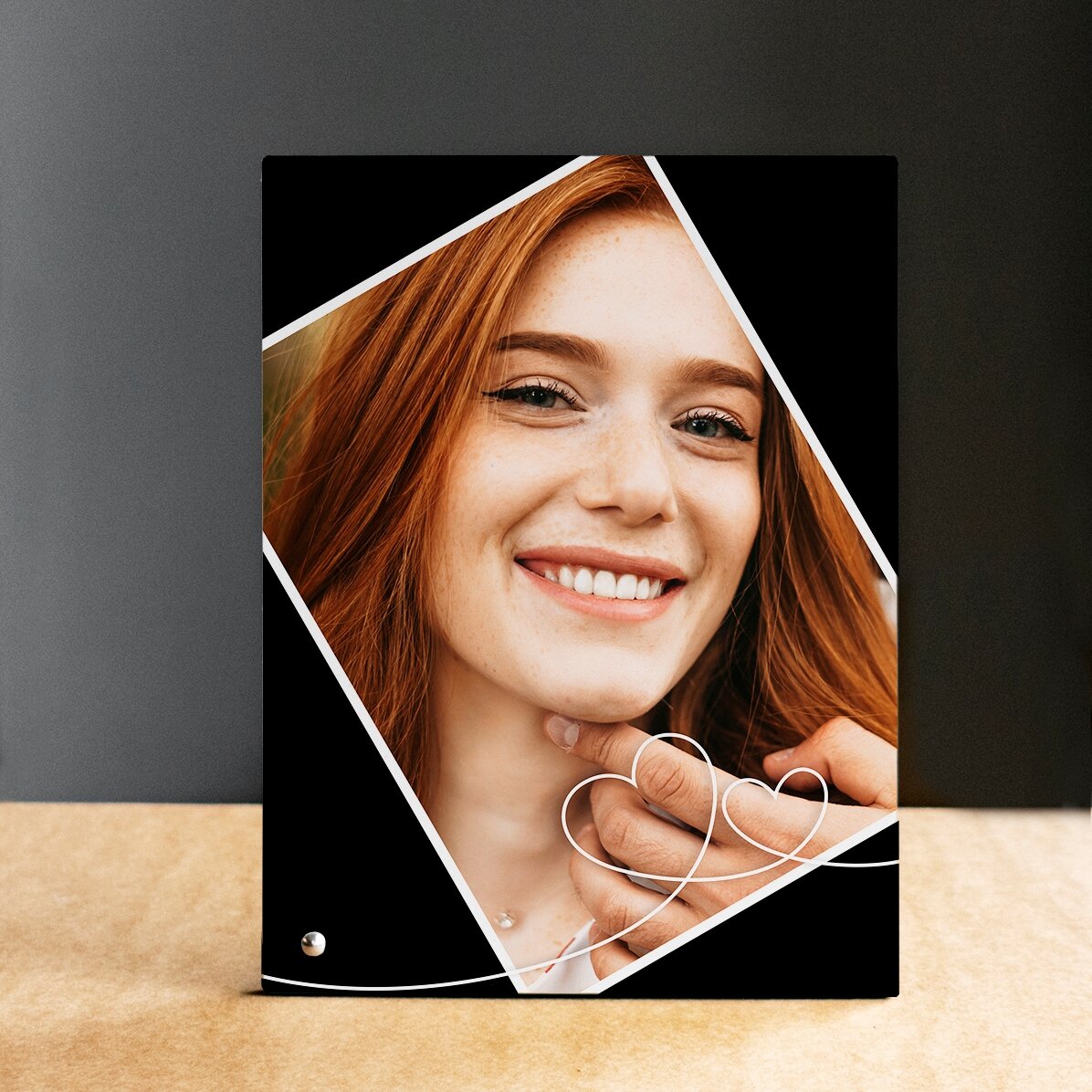 Cornice da scrivania personalizzata con una foto e un cuore