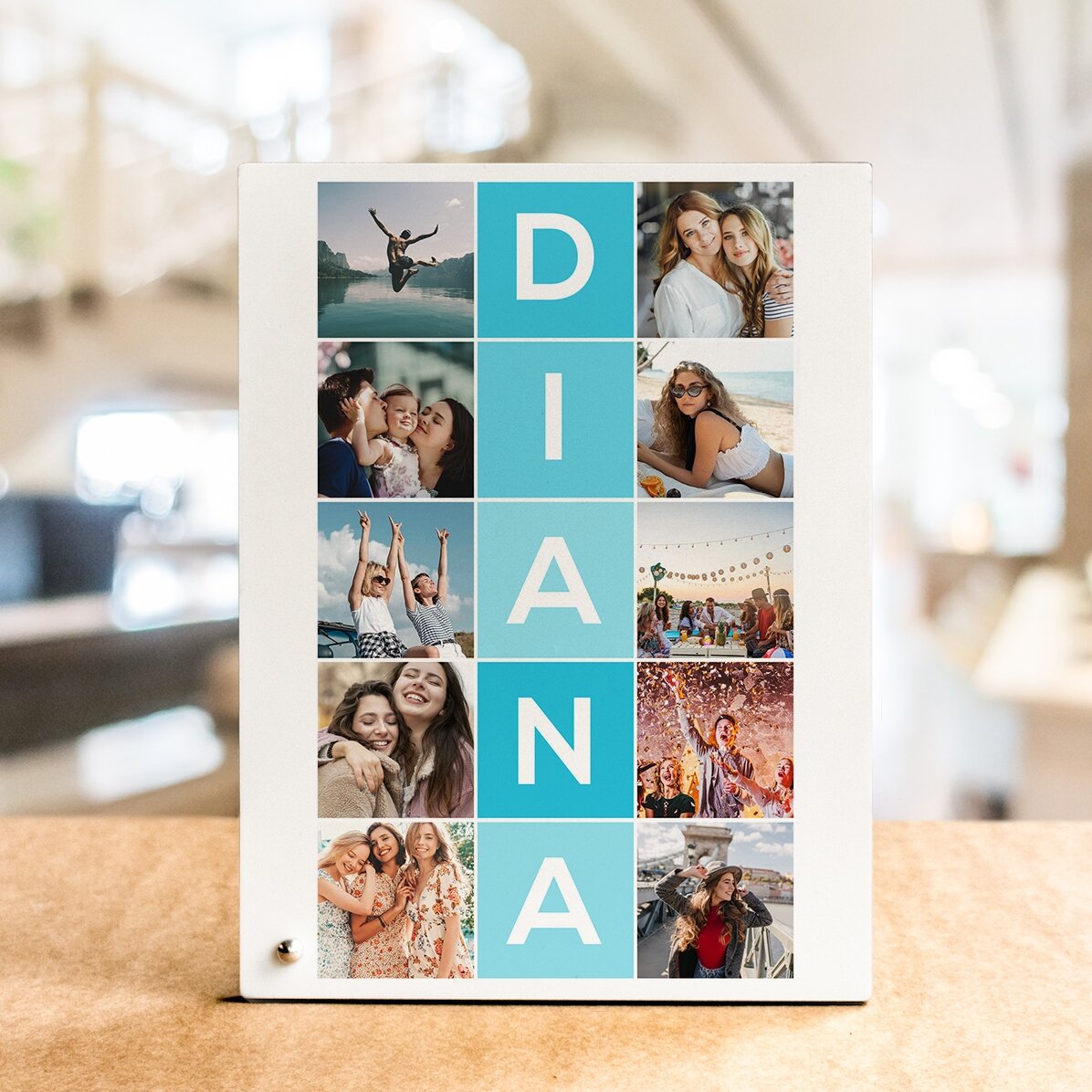 Cornice da scrivania personalizzata con 10 foto e un nome di 5 lettere in verticale