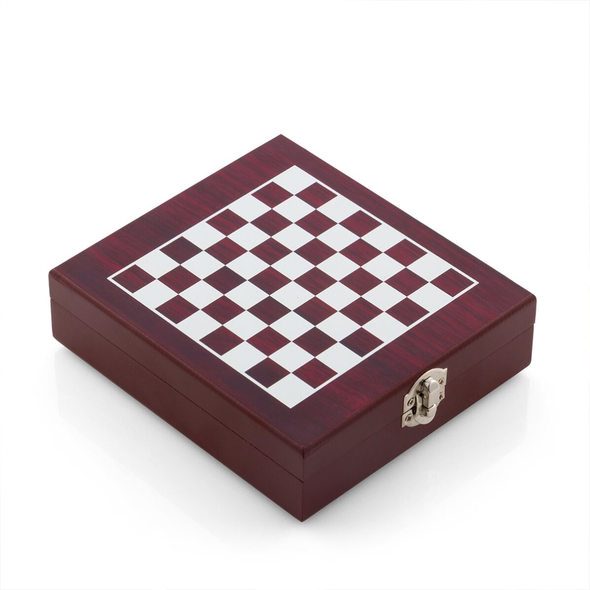 Set da scacchi con accessori per il vino