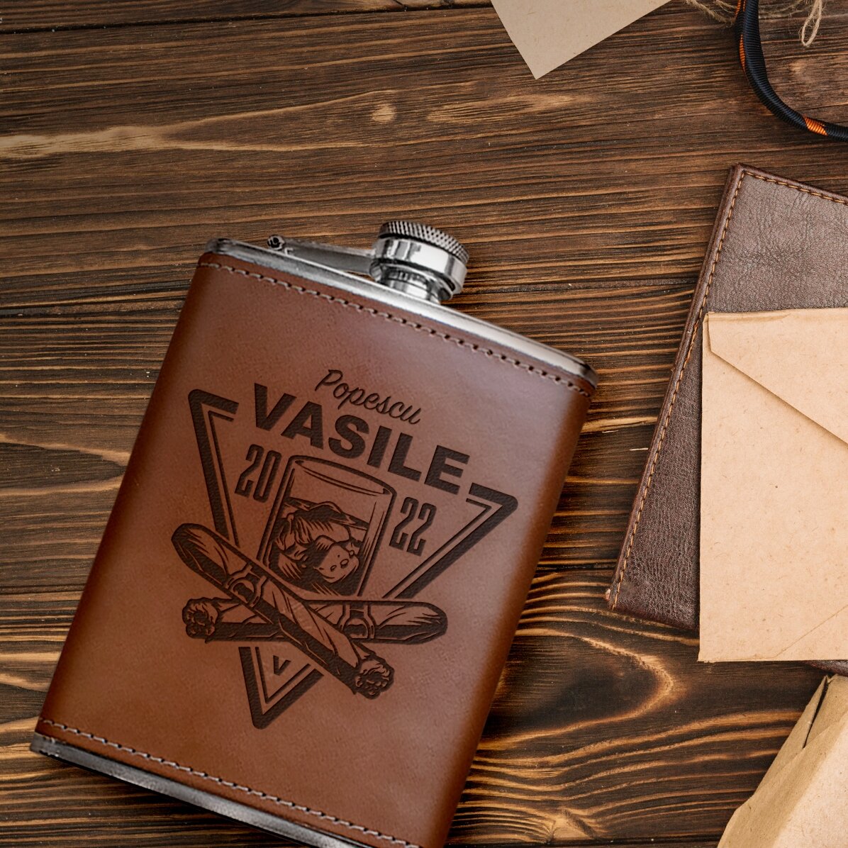 Fiaschetta da tasca rivestita in pelle, personalizzata con nome e anno - Wishkey