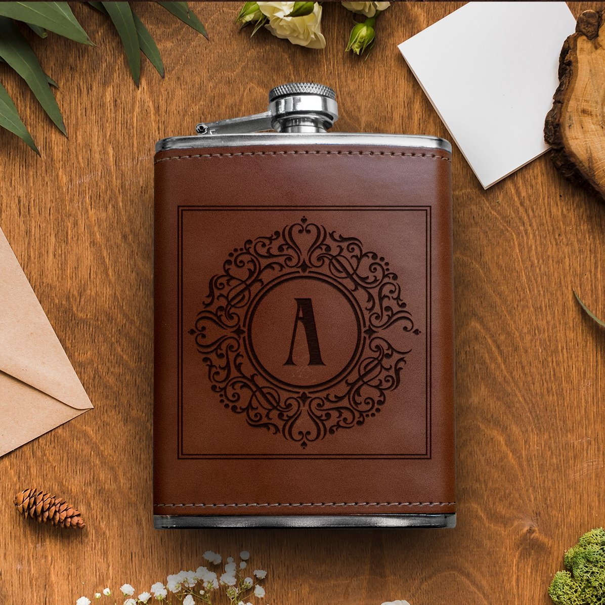 Bottiglietta da tasca personalizzata rivestita in pelle - Elegant Monogram
