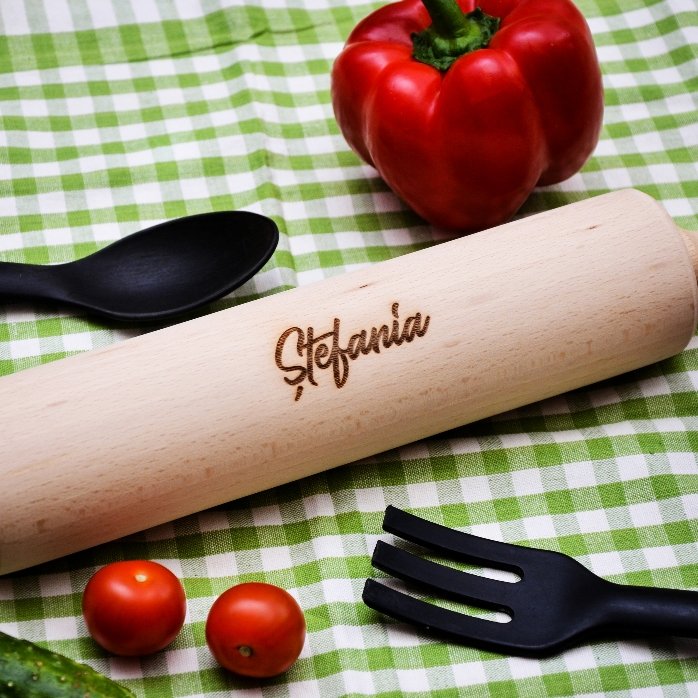 Giro-tagliaverdure in legno personalizzato con il tuo nome