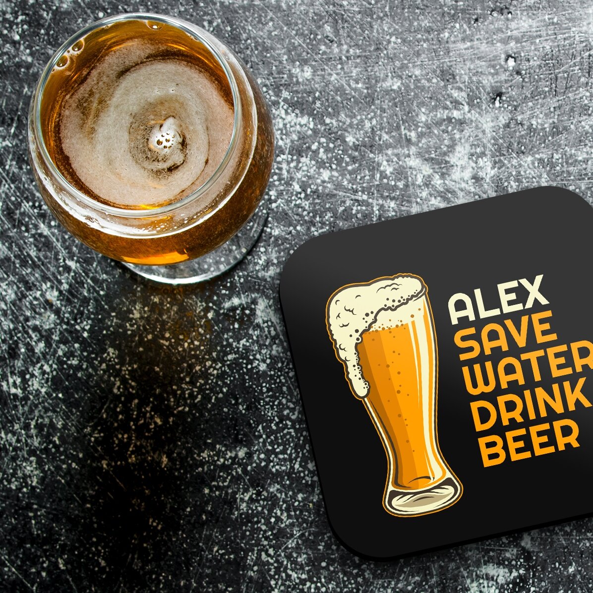 Portabicchieri personalizzato con la scritta "Save water, drink beer"