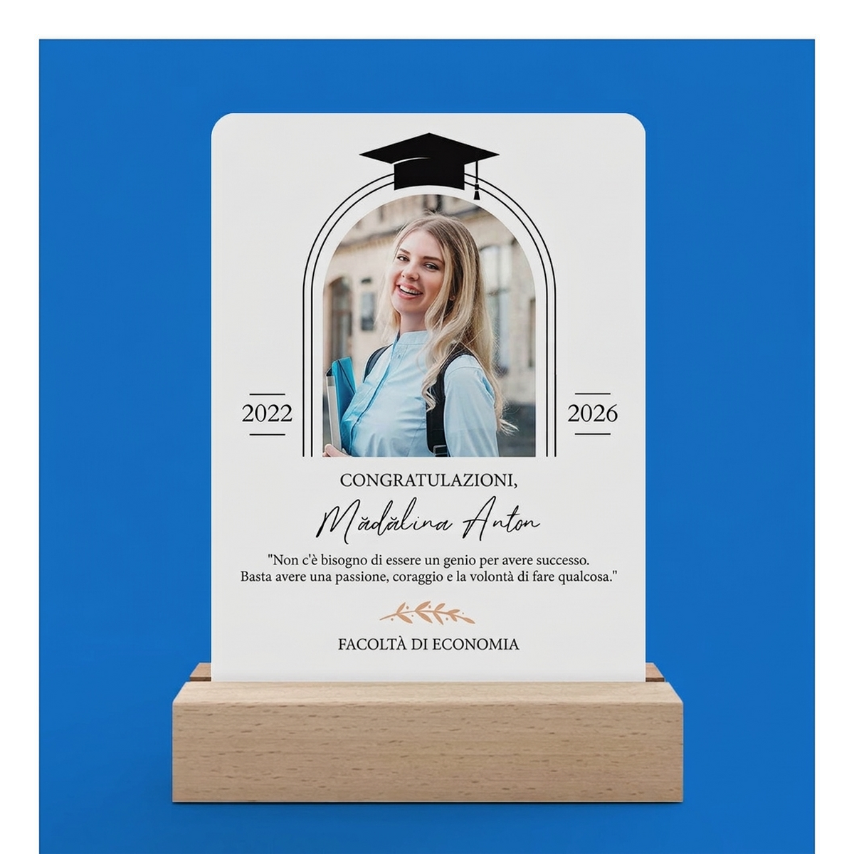 Lampada a LED e cornici personalizzate per la laurea
