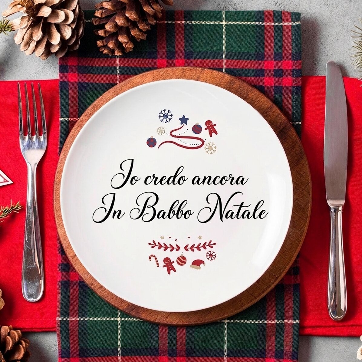 Piatto personalizzato con la scritta "I still believe in Santa"