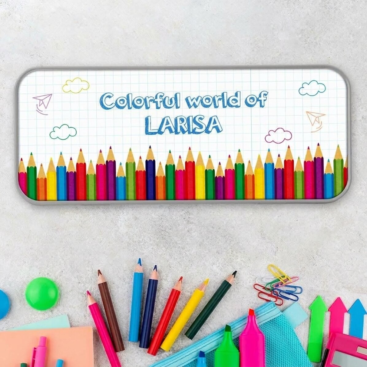 Astuccio personalizzato con scritta - Un mondo colorato