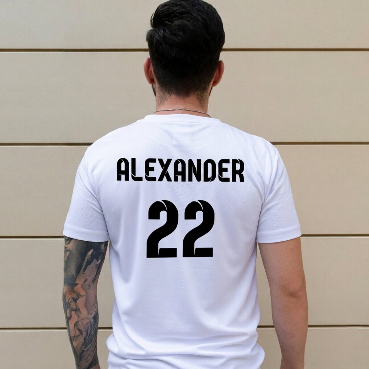 Maglietta sportiva personalizzata sul retro con nome e numero - modello da calcio