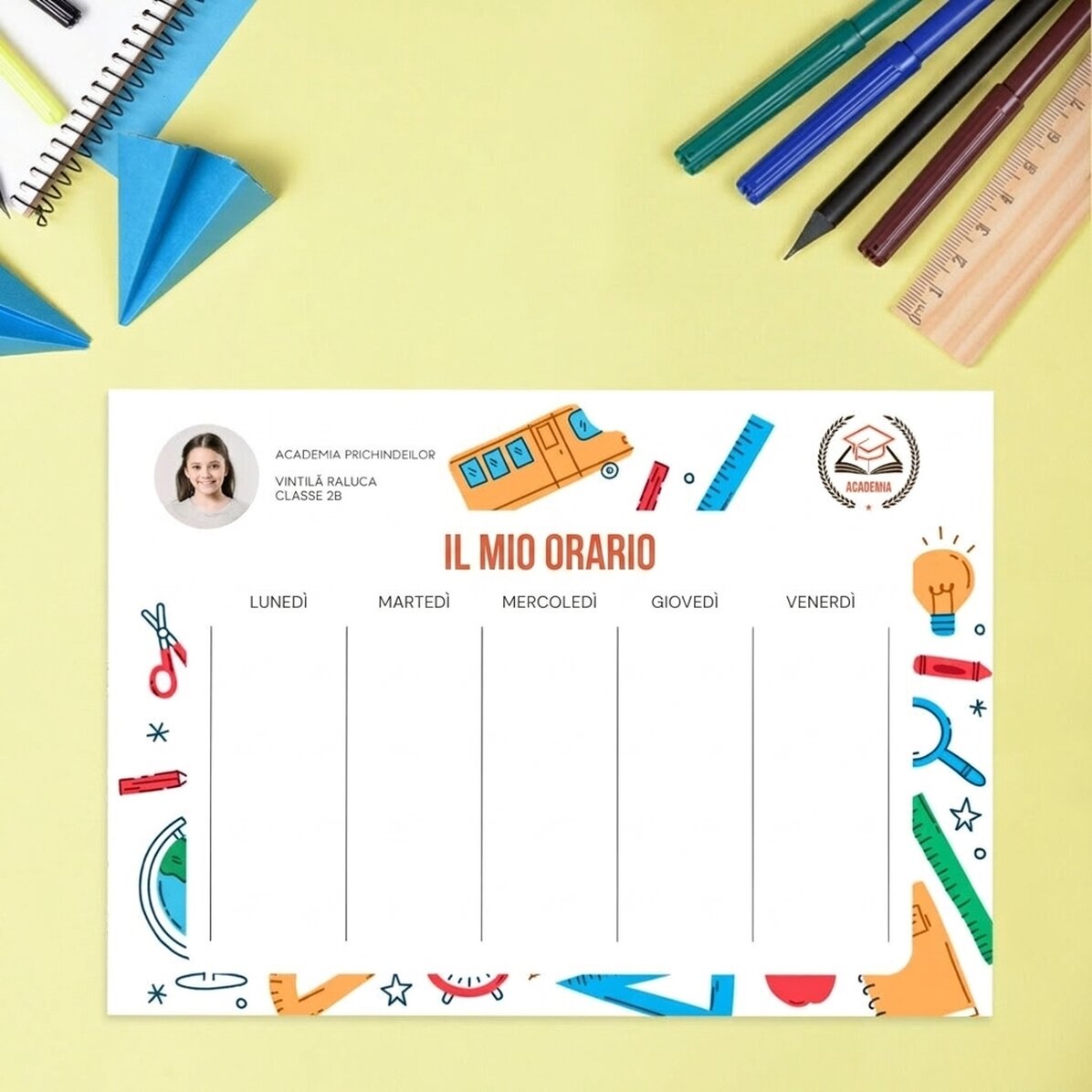 Orario personalizzato con testo, foto e logo