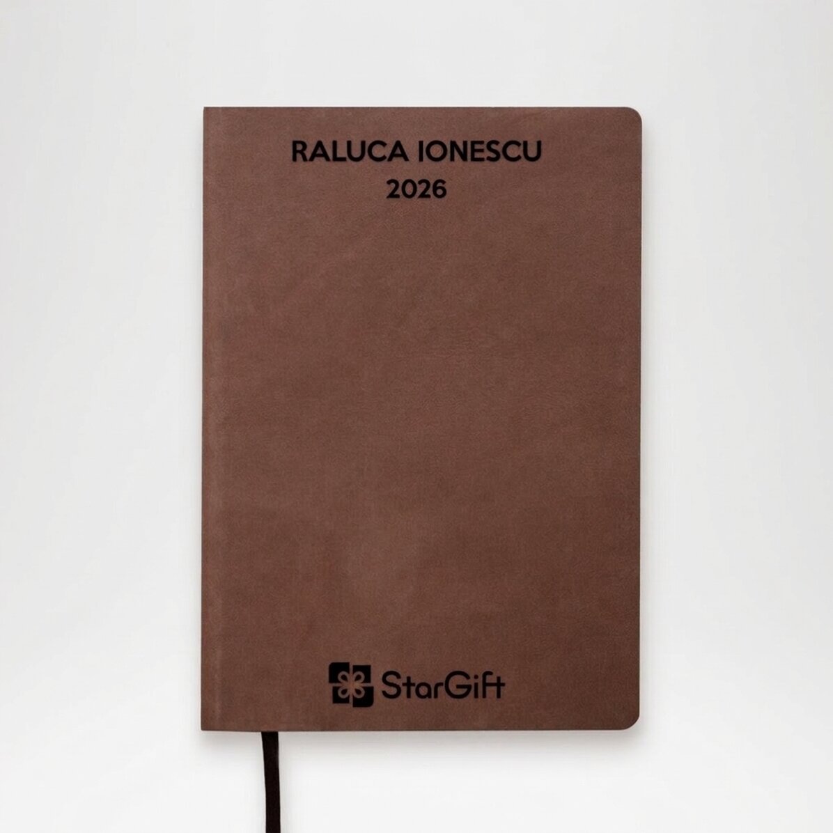 Agenda in pelle personalizzata con logo al centro e testo
