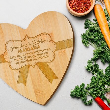 Tritatutto a forma di cuore personalizzato con una scritta - La cucina della nonna