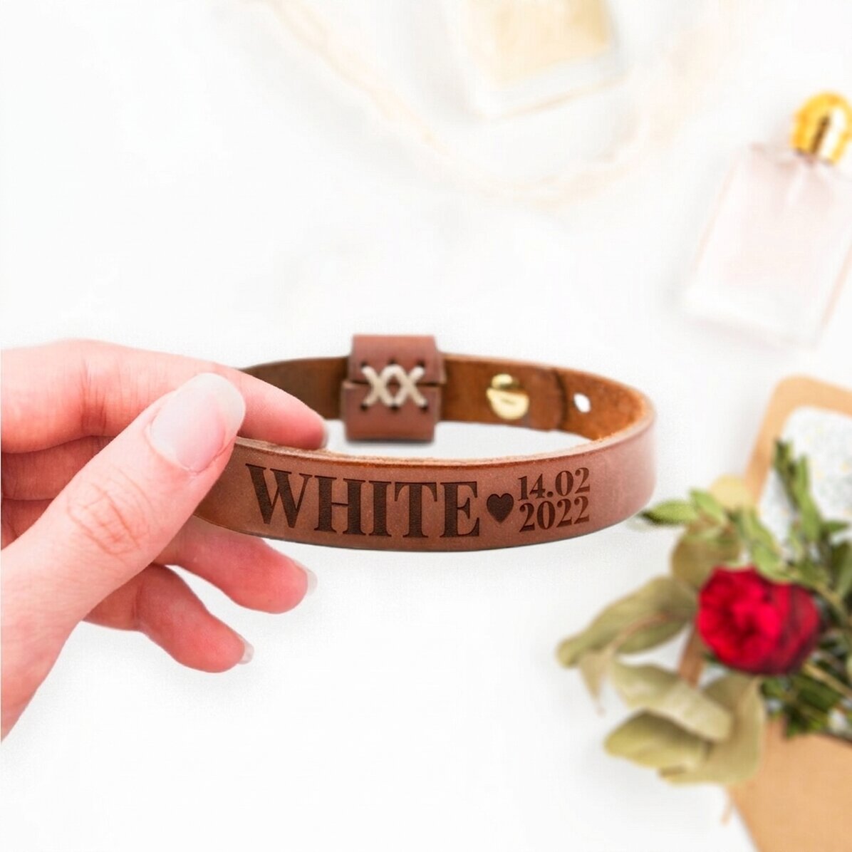Braccialetto in pelle personalizzato con nome e data - Cuore