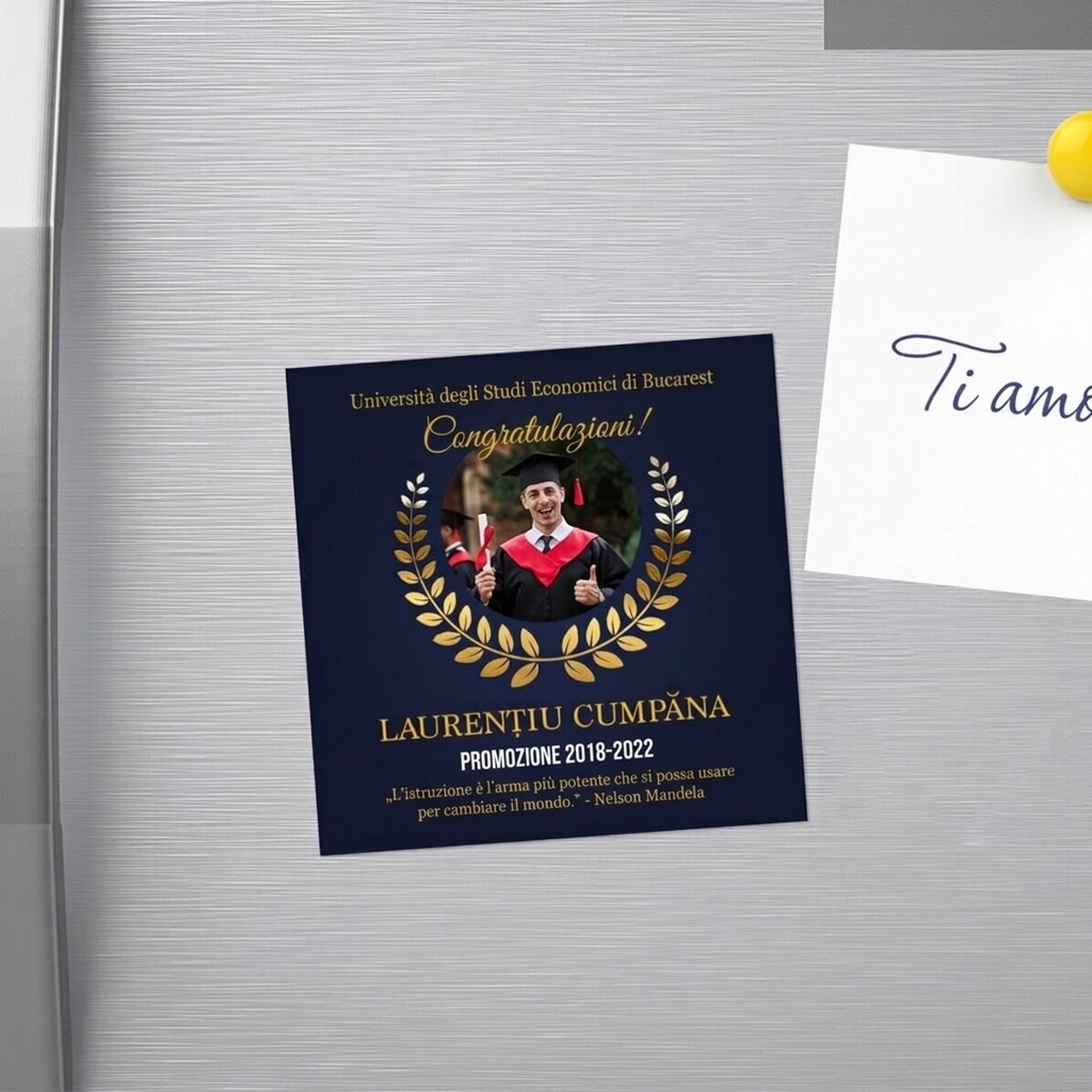 Magnete 10x10 personalizzato con foto e testo per la laurea