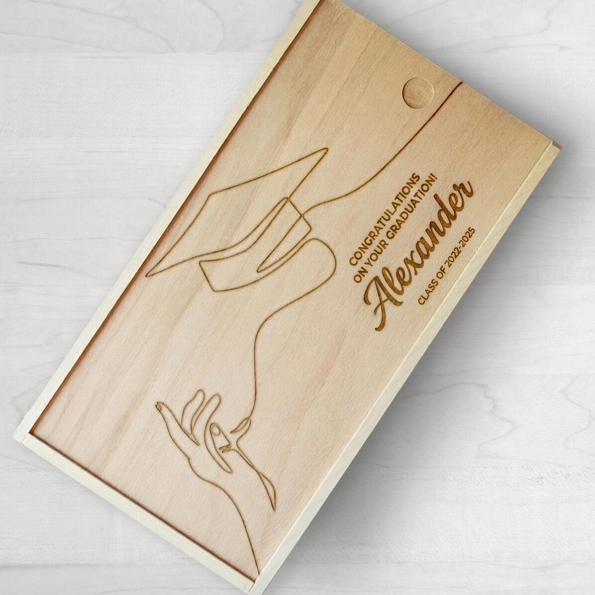Scatola regalo personalizzata in legno - Congratulazioni per la laurea!
