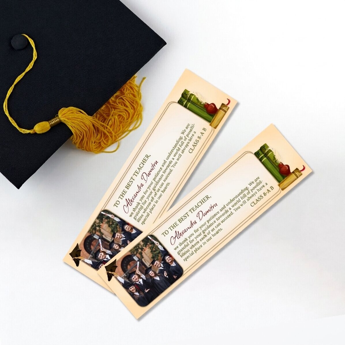 Segnalibro personalizzato con una foto e un messaggio di laurea per gli insegnanti