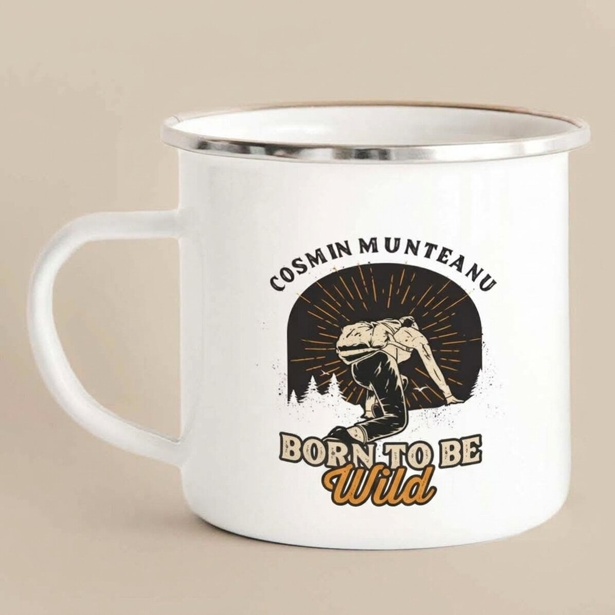 Tazza in metallo smaltato con dedica per i pescatori - Born to be adventurous