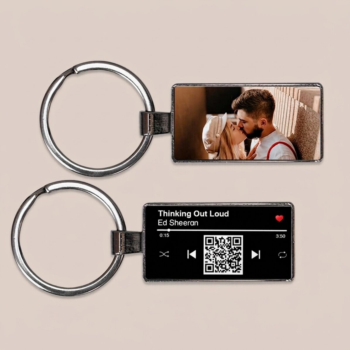 Portachiavi personalizzato con foto e codice QR - La nostra canzone