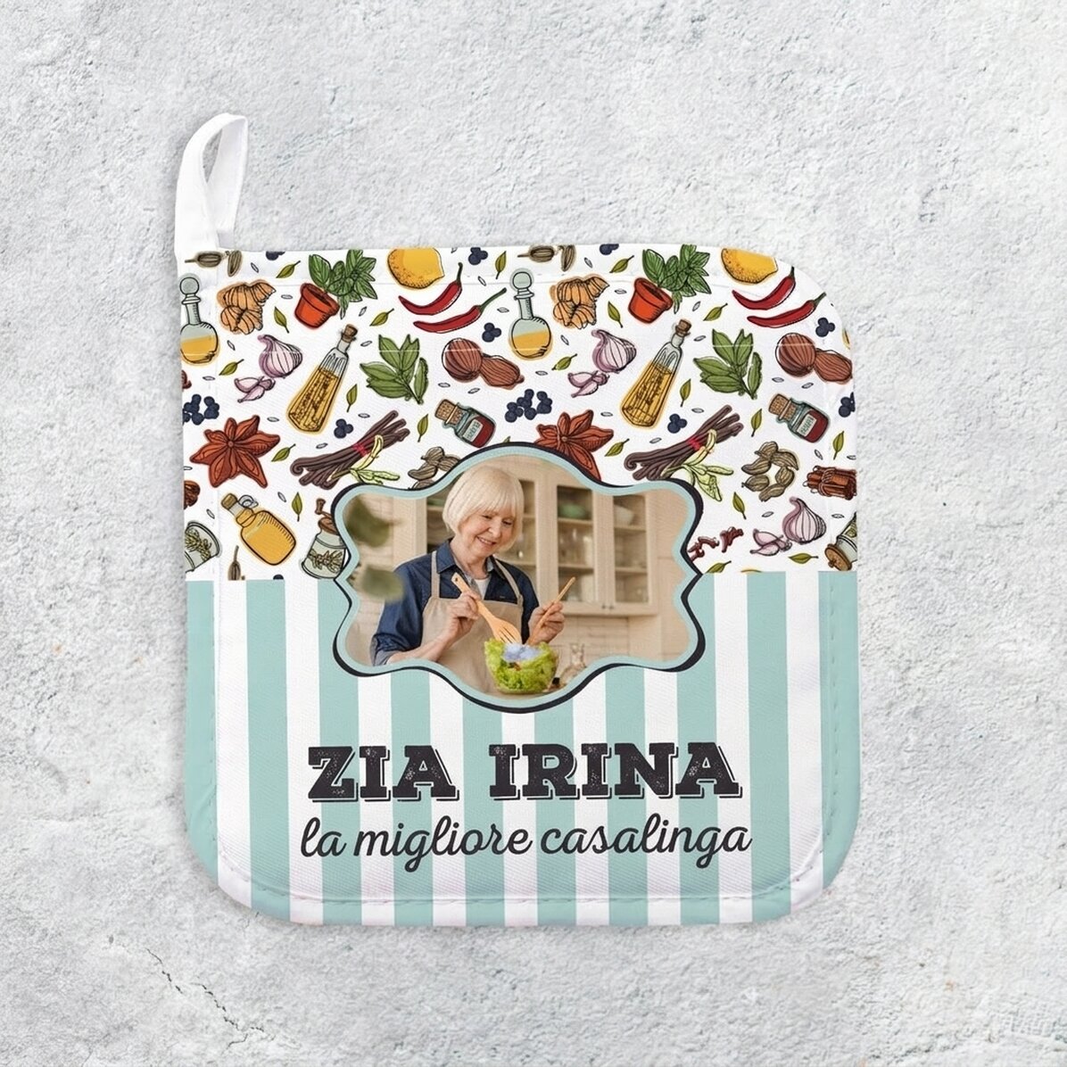 Supporto per pentole calde personalizzato con foto e testo - La casalinga più in gamba
