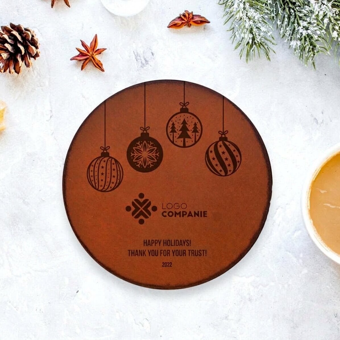 Portabicchieri in pelle personalizzato con logo e messaggio - Pallina di Natale