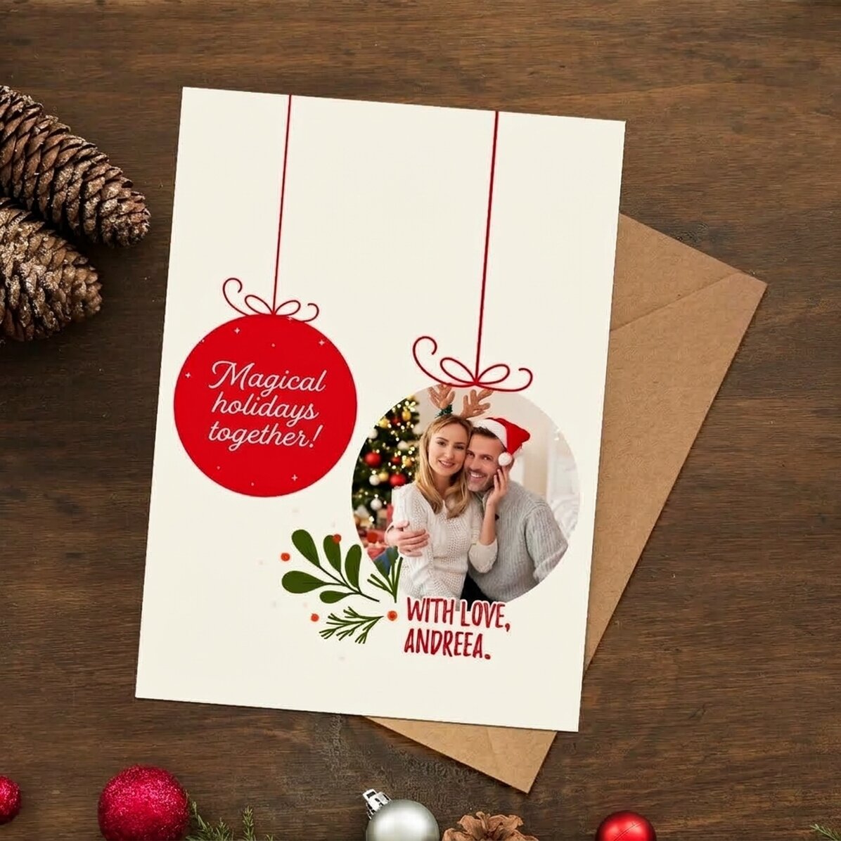 Biglietto di auguri magnetico personalizzato con una foto a forma di pallina di Natale per una coppi